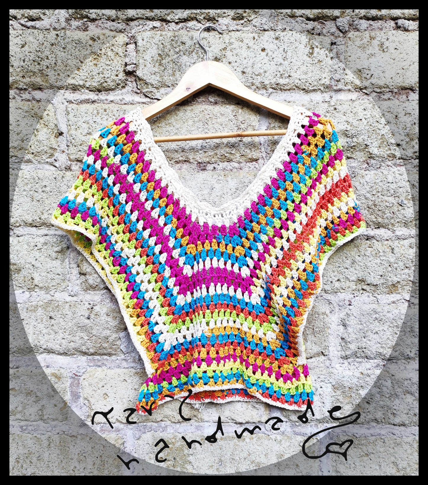 Maglia Crochet Arcobaleno Etnica con scollo a V regolabile