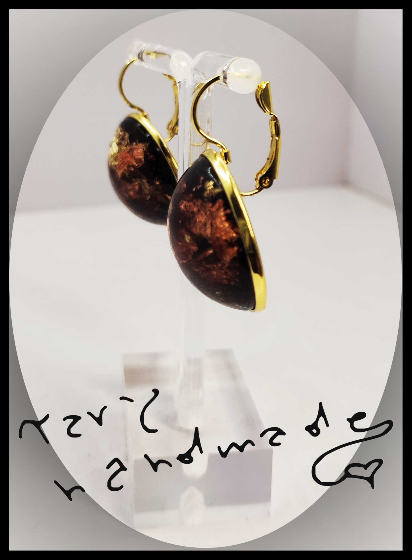 Orecchini Tondi nero/bronzo su montatura dorata